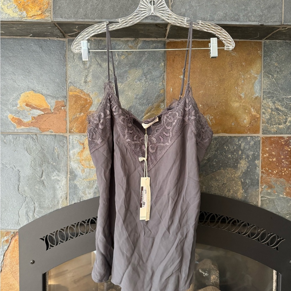 Lovestitch Avenue Grey Lace Trim Spaghetti Strap Camisole V Neck size Medium